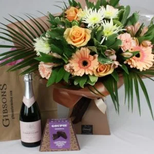 Peach<br>Aquapack<br>With Kent Sparkling Wine<br>(Click & Collect)